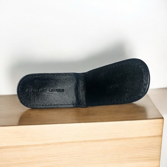 Black Leather Magnetic Money Clip Sleek Design - Picture 3 of 5